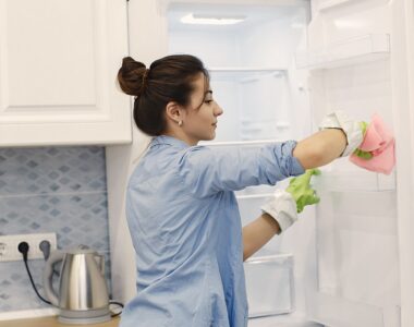 5 Tips for Cleaning Your Refrigerator Properly